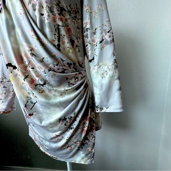 Calvin Klein Y2K Top Floral Ruched Split Neck Stretch Shirt - Picture 4 of 16